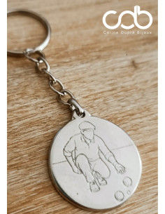 Porte clés en étain joueur de pétanque
