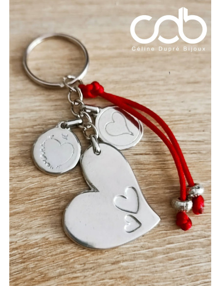 Porte clés coeurs avec cordon rouge
