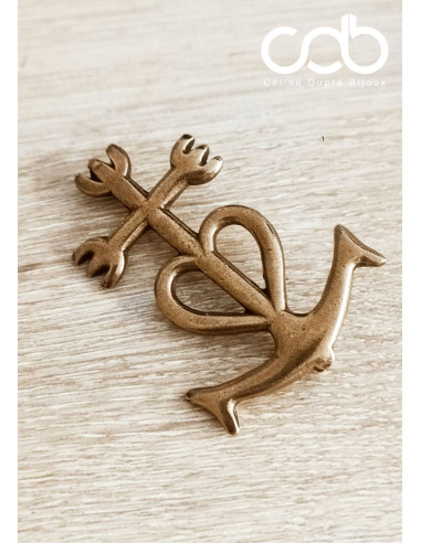 Broche croix de Camargue