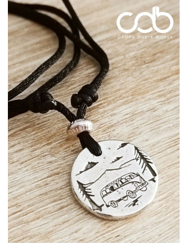 Collier van life