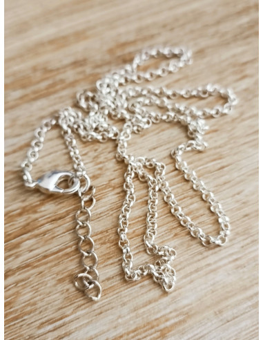 Pendentif Montagne et Forêt en Étain Finition...