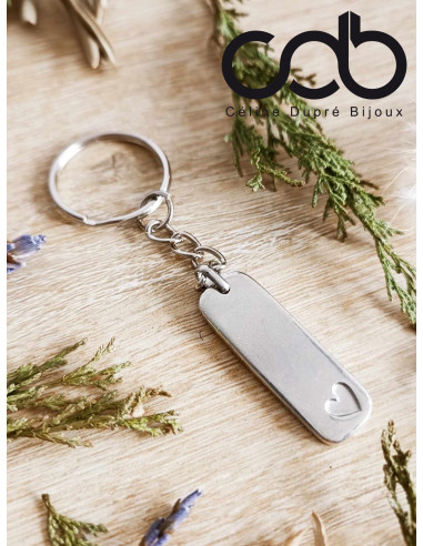 Médaille 12x35mm avec petit coeur