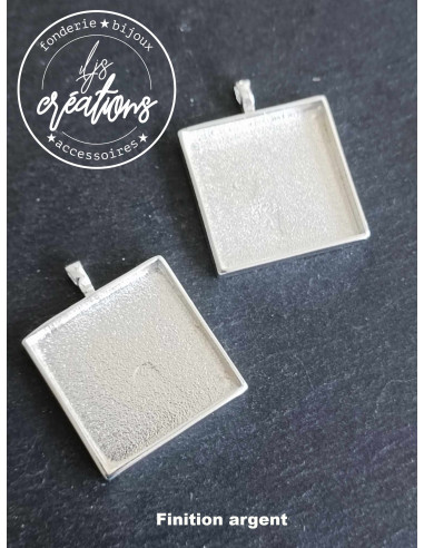 Pendentif carré 30x30x4mm finition au choix