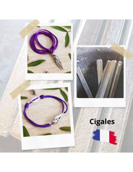 Collier Cigale - 8x31mm en relief - cordon réglable