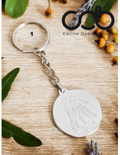 Porte clés Arlésienne de dos