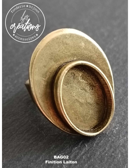 Base pour Bague Ovale 27x33mm avec cuvette 15x21x3mm - martelé - finition au choix