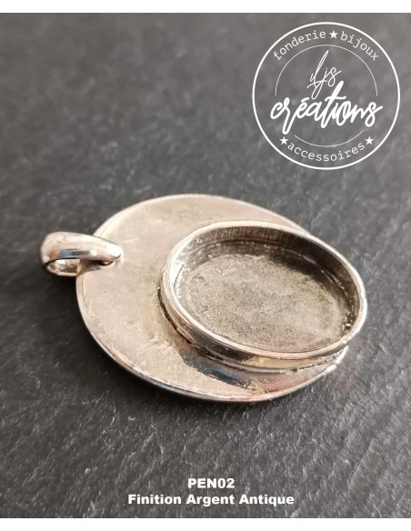 Pendentif ovale