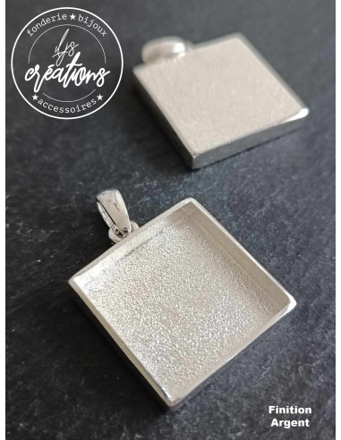 Pendentif carré finition argent
