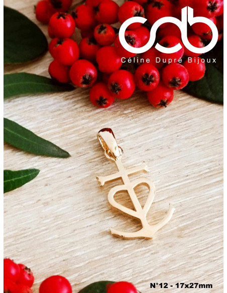 Croix de Camargue 17x27mm