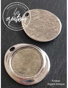 Pendentif Ovale Finition Argent Antique