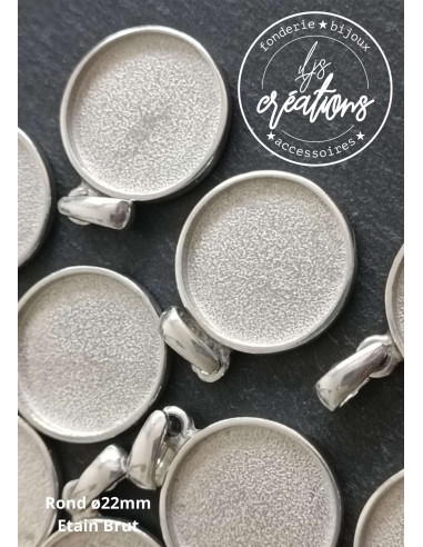 Pendentif en étain brut