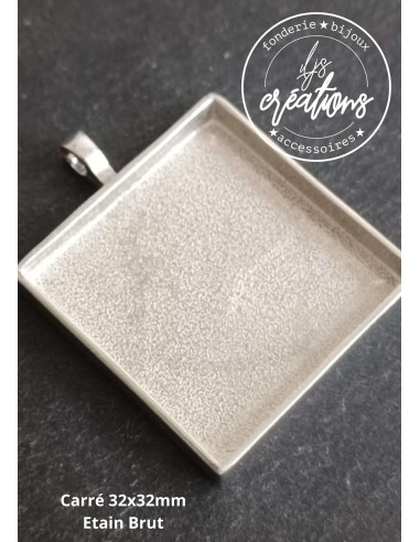 Pendentif en étain Brut