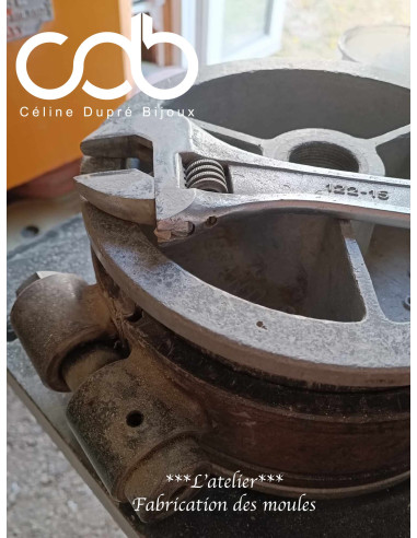 Porte clés étain brut - Croix Basque / Lauburu...