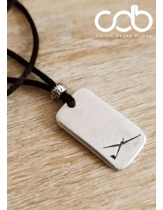 Collier planeur pendentif rectangle petit modèle.