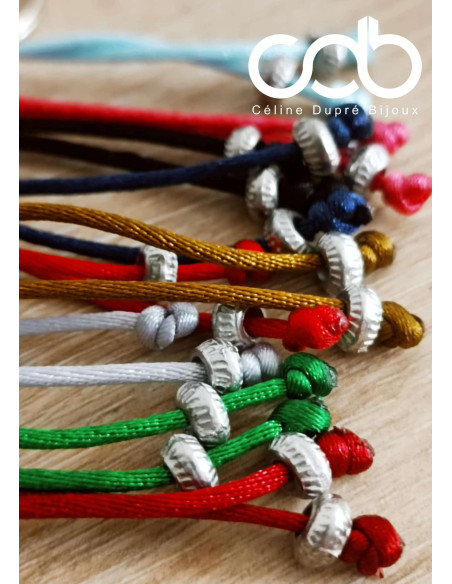 Porte clés Tête de Maure en étain - 1 médaille ø30mm - cordon au choix et perles en étain