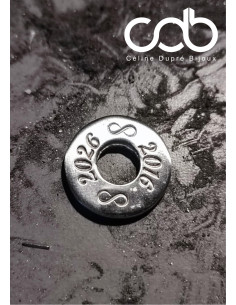 Bracelet avec médaille en étain brut