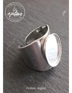 Bague chevalière anneau lisse.