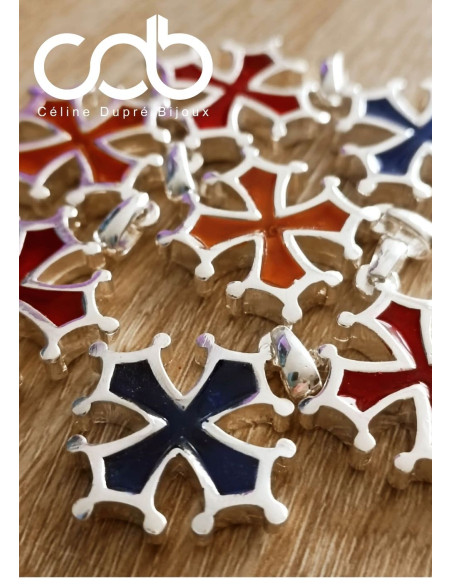 Croix occitane de couleur