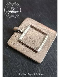 Pendentif finition Argent antique
