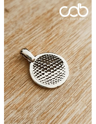 Pendentif Golf en Étain Brut – Bijou Artisanal...